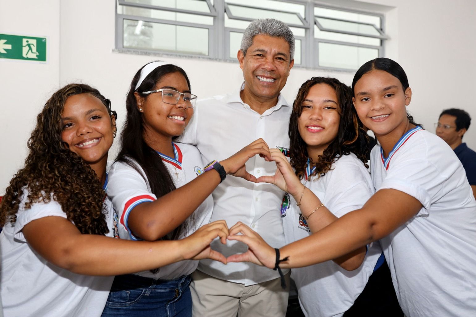 Bahia sobe para 18ª posição no Ideb e governador celebra avanços na educação - 