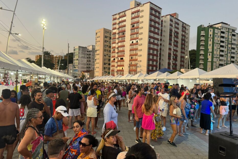 Salvador celebra primavera com Feira de Variedades na Praça Aquarius - 