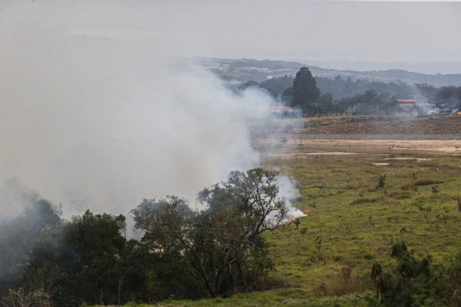 Inmet emite alerta vermelho para baixa umidade com risco de incêndios florestais - 