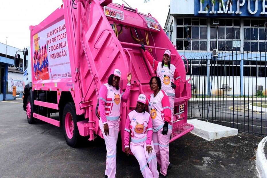 Limpurb lança caminhões plotados em apoio ao Outubro Rosa com foco na prevenção do câncer de mama - 