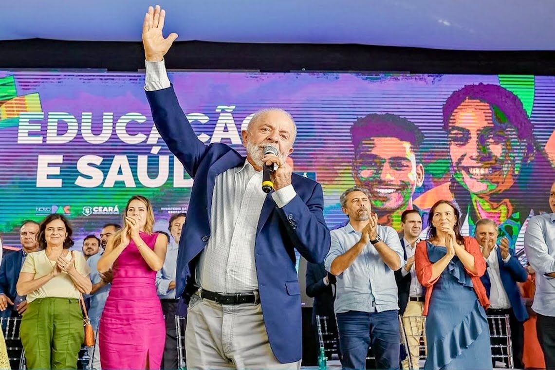 Lula volta a criticar greve em instituições federais de ensino  - 