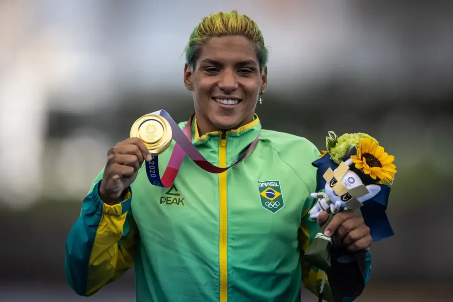 Ana Marcela conquista prata e Viviane Jungblut leva bronze na Copa do Mundo de águas abertas - 