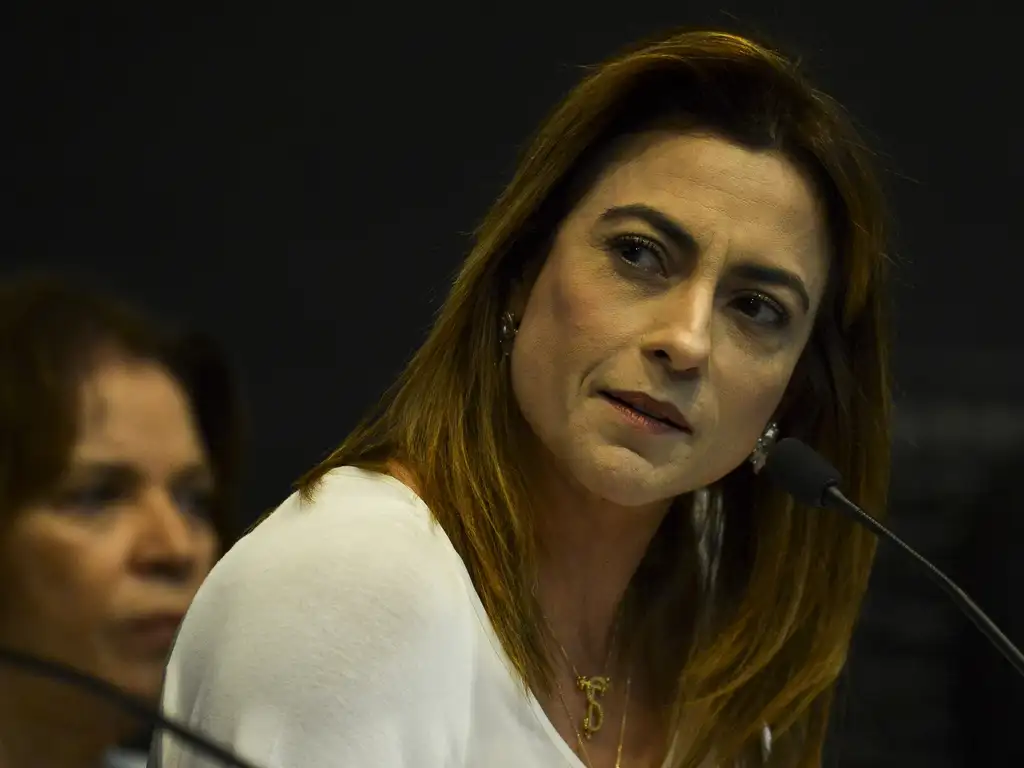 Senadora Soraya Tronicke critica encenação de aborto no Senado e desafia atriz a fazer outra - 