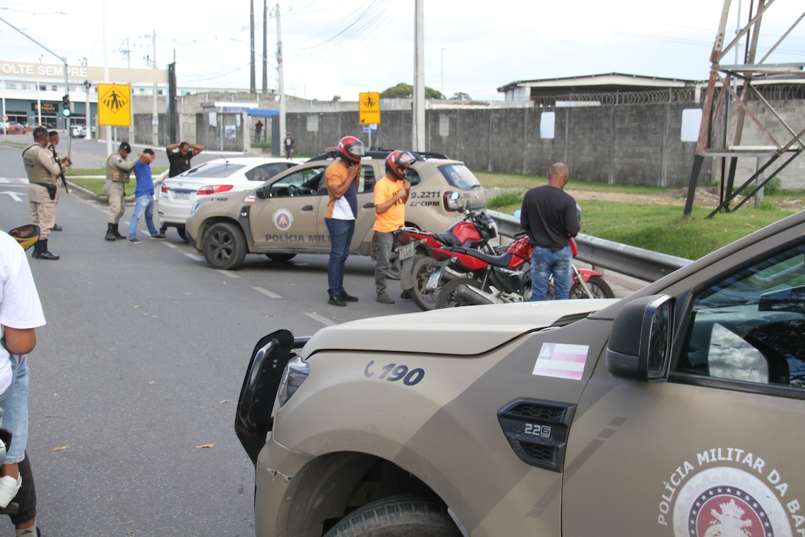 Operação na RMS resulta na prisão de sete pessoas e apreensão de cinco veículos - 