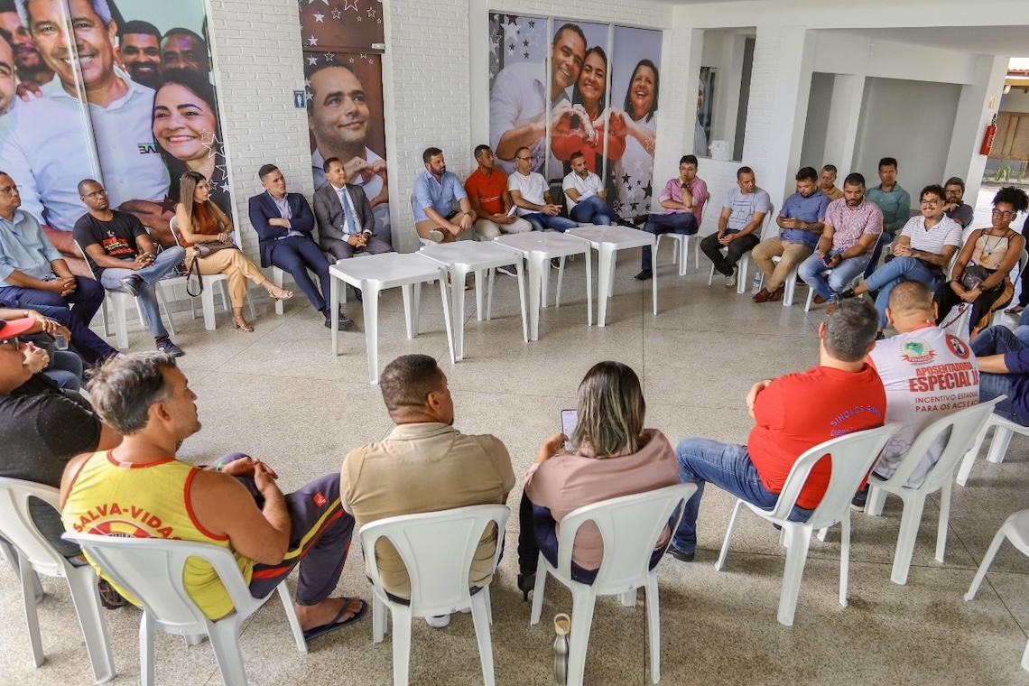 Rosalvo recebe apoio de lideranças sindicais em Lauro de Freitas - 