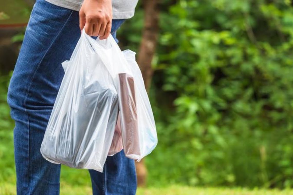 Lei das sacolas plásticas será fiscalizada a partir de 14 de julho - 