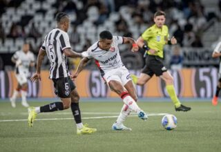 Vitória empata com Botafogo, aumenta chances de permanência na Série A e sonha com vaga na Sul-Americana - 