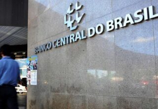 Banco Central eleva juros básicos da economia para 11,25% ao ano - 