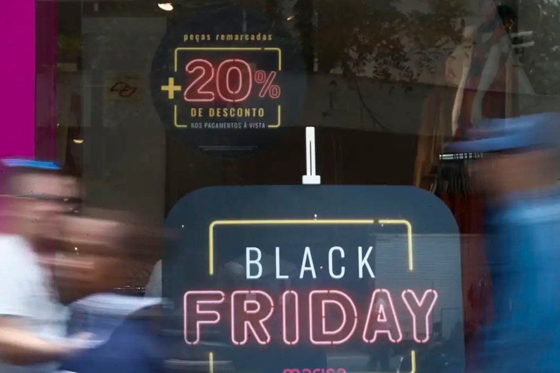Shoppings de Salvador ampliam horários de funcionamento na Black Friday - 