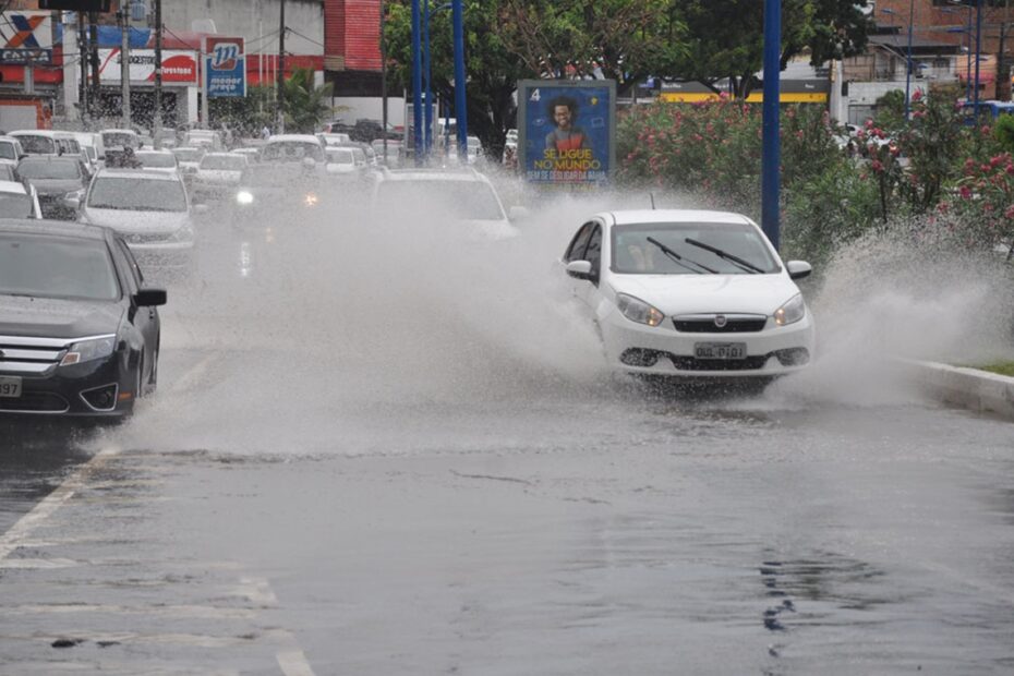 Codesal anuncia alerta nível máximo de atenção após fortes chuvas em Salvador - 