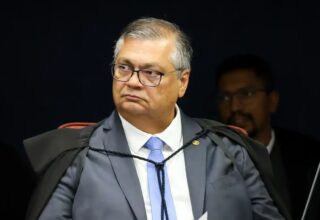 Flávio Dino mantém suspensão de emendas parlamentares - 