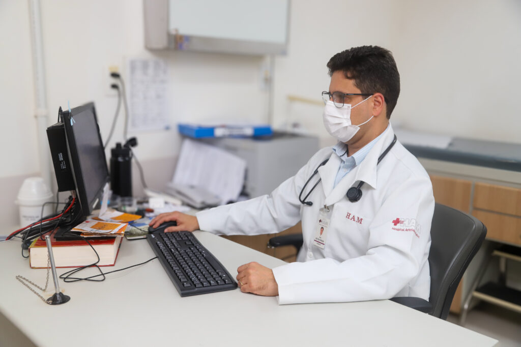 Novidades no tratamento do câncer de próstata; Oncologista explica pesquisa promissora e avanços