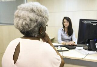 INSS prepara força-tarefa para auxiliar beneficiários com benefícios bloqueados - 