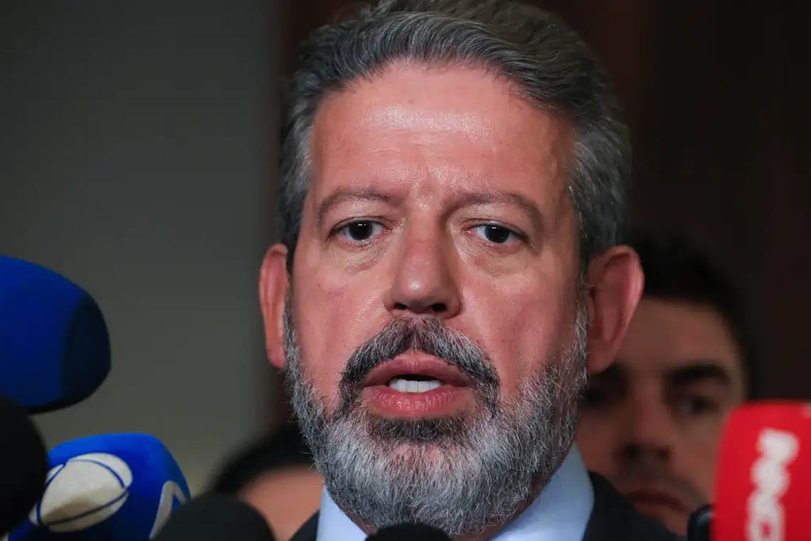 Arthur Lira defende deputados indiciados e ameaça processar PF por abuso de autoridade - 