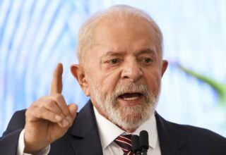 Lula não garante reeleição e diz que só tentará caso não tenha outro candidato: ‘Estarei pronto’ - 