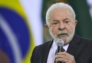 Lula discute corte de gastos em reunião tensa com ministros e mira déficit zero em 2024 - 