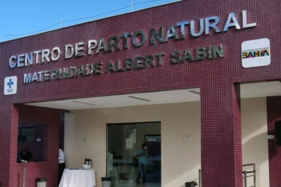 Mãe acusa médica de matar bebê ao perfurar pescoço com unhas de gel - 