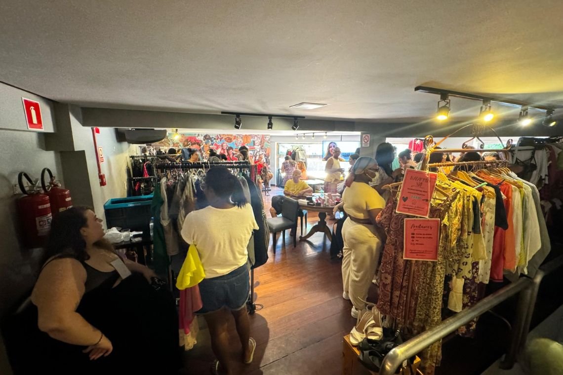 Bazar Plus Size promove inclusão de corpos ‘fora do padrão’ com peças a partir de R$ 20 - 