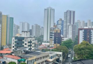 Previsão do tempo: Defesa Civil emite alerta para chuvas e trovoadas em Salvador e no interior - 