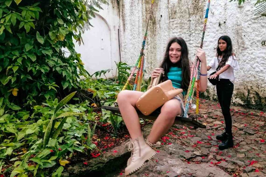 Projeto reúne crianças e adolescentes em atividades culturais e turísticas em Salvador nas férias escolares - 