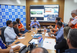 Reunião entre prefeito e secretários discute medidas emergenciais para enfrentar chuvas em Salvador - 