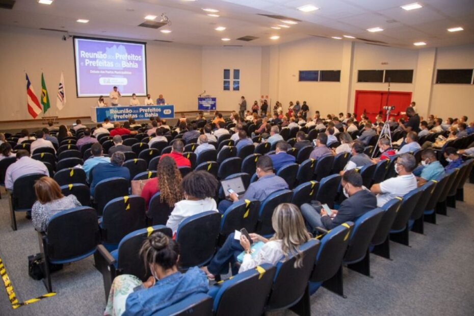 Após eleições, partidos na Bahia fazem encontros com prefeitos eleitos - 