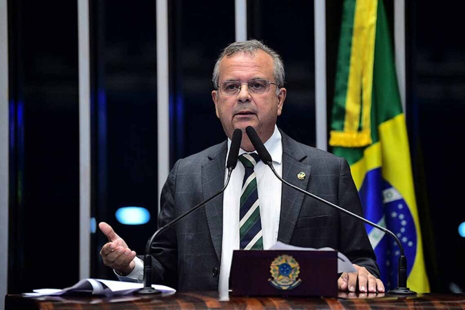 Secretário-geral do PL diz que indiciamento de Bolsonaro é ‘incessante perseguição política’ - 