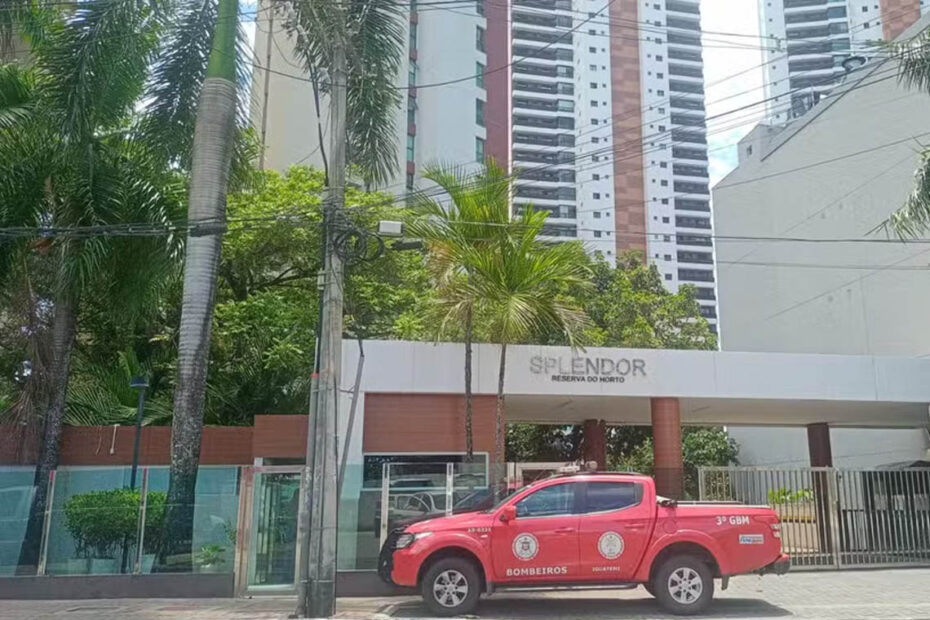 Elevador que caiu com dois funcionários dentro passou por manutenção 5 dias antes, diz condomínio - 