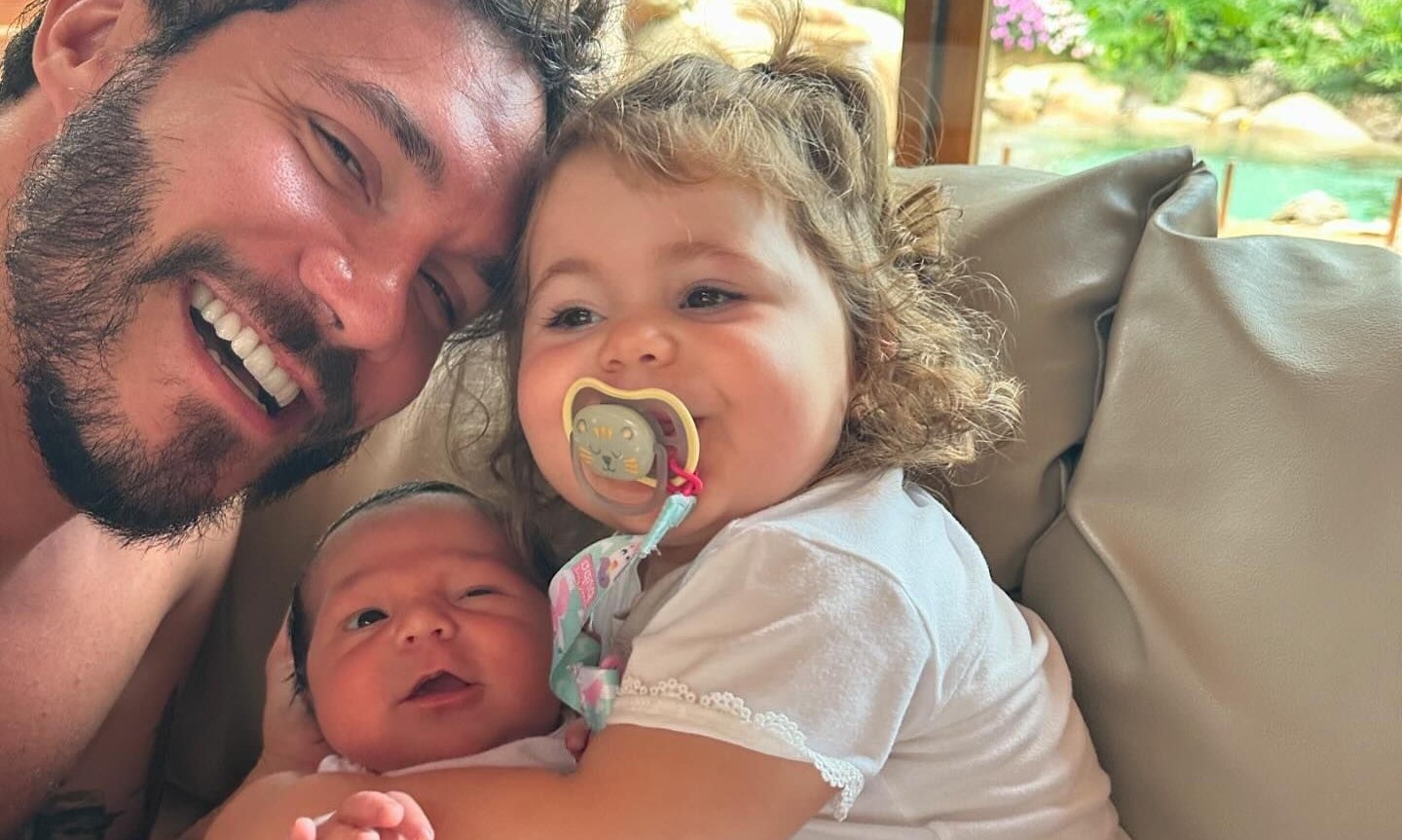 Eliezer faz revelação sobre internação do filho Ravi - 