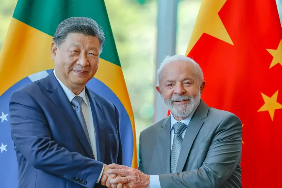 Brasil e China firmam 37 acordos bilaterais durante visita de Xi Jinping - 