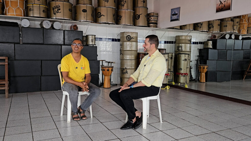 Ações sociais da Casa do Sol: biblioteca e oficinas artísticas beneficiam a comunidade