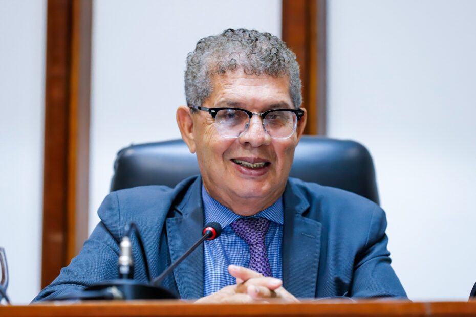 Deputado Zé Raimundo assume presidência interina da AL-BA - 