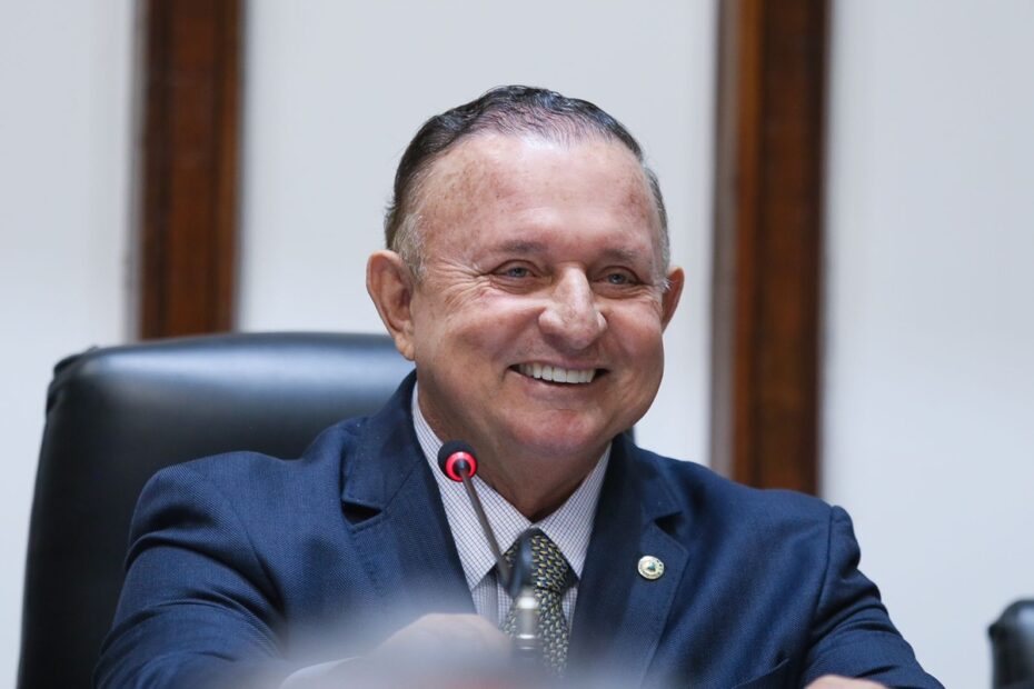 Adolfo Menezes diz que reeleição no comando da Assembleia Legislativa ‘não está garantida’ - 