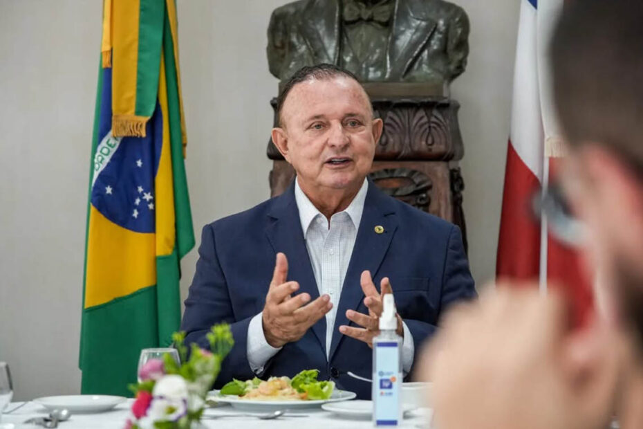 Adolfo Menezes critica formato de concursos e defende mudanças no serviço público: ‘Sou terminantemente contra’ - 