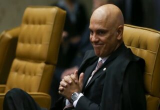 Alexandre de Moraes concede liberdade provisória a Daniel Silveira e impõe medidas restritivas - 