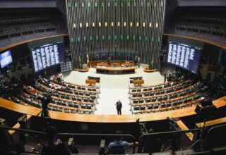 Câmara dos Deputados discute projetos polêmicos sobre segurança pública - 