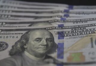 Dólar recua após quatro dias de alta e fecha em R$ 6,05 - 