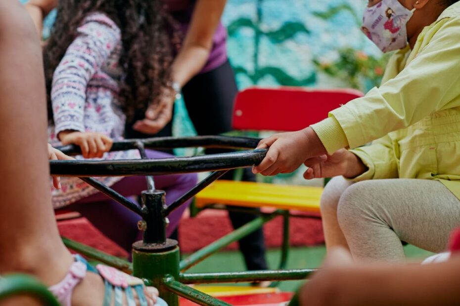 Escola Maria Felipa promove mostra artístico-cultural em defesa da educação antirracista - 