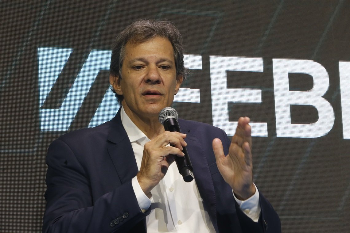 Fernando Haddad diz que solução para economia exige ação fiscal e monetária - 
