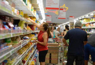 Consumo nos lares cresce 7% em novembro, impulsionado por Black Friday e pagamentos extras - 