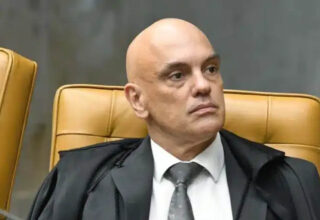 STF rejeita pedido de Bolsonaro para afastar Moraes do caso do golpe - 