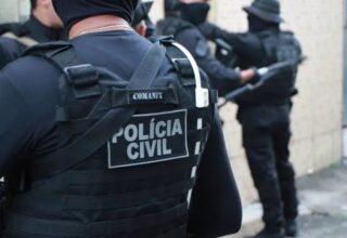 Polícia Civil realiza operação contra homicídios e tráfico em Camaçari - 