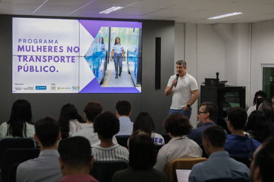 Semob desenvolve ação para ampliar  participação feminina no transporte público - 