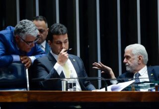 Senado adia votação de projeto que legaliza bingos e cassinos no Brasil - 