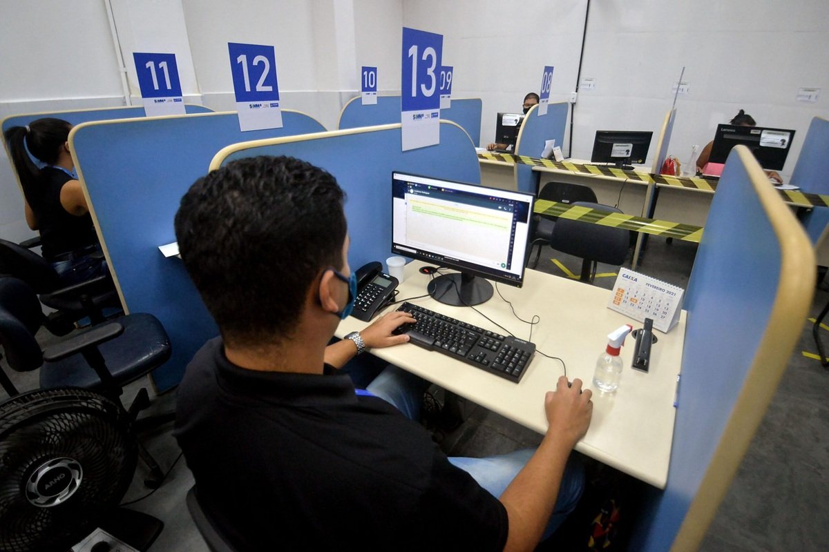 Simm oferece 145 vagas de emprego e estágio em Salvador nesta sexta-feira; veja como se candidatar - 