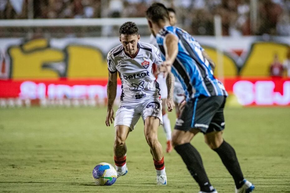 Vitória empata com Grêmio e garante vaga na Copa Sul-Americana 2025 - 