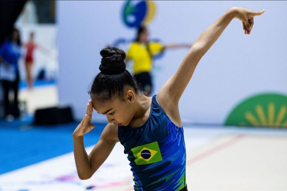 Atleta de Salvador brilha no Sul-Americano de Ginástica Rítmica e avança às finais - 