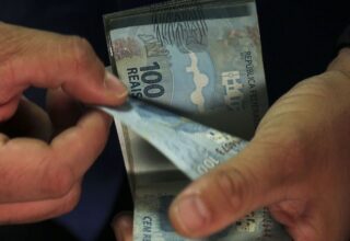 Reajustes salariais em novembro registram menor ganho real de 2024 - 