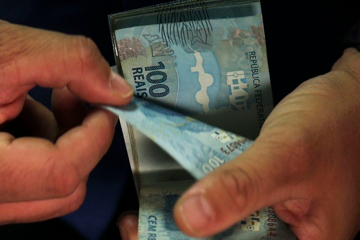 Reajustes salariais em novembro registram menor ganho real de 2024 - 