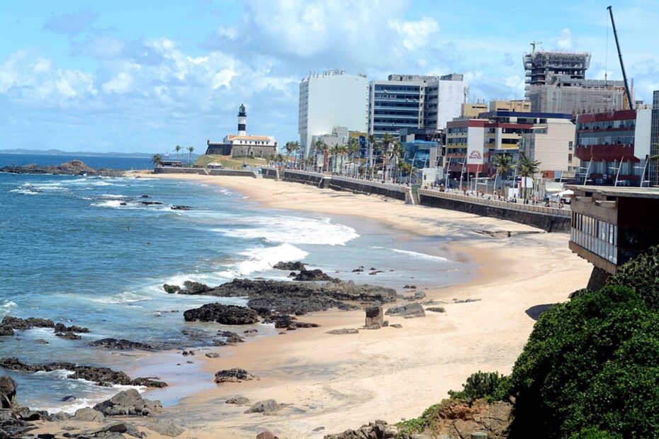 Verão começa com 19 praias impróprias para banho em Salvador - 